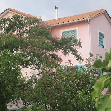 Zeus And Hera Apartments Nikiana Exterior foto